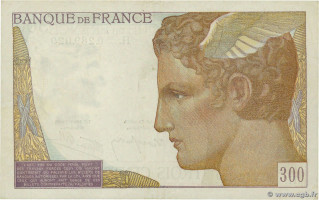 300 francs - France